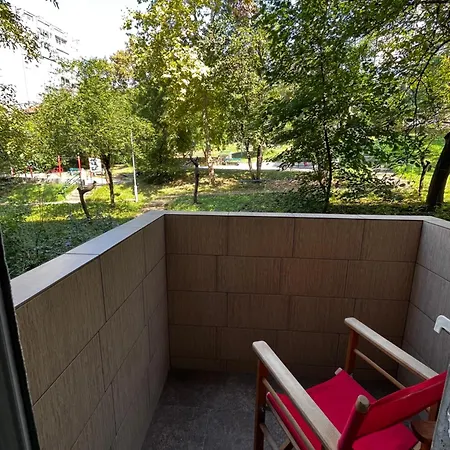 Sasha 2 Apartment